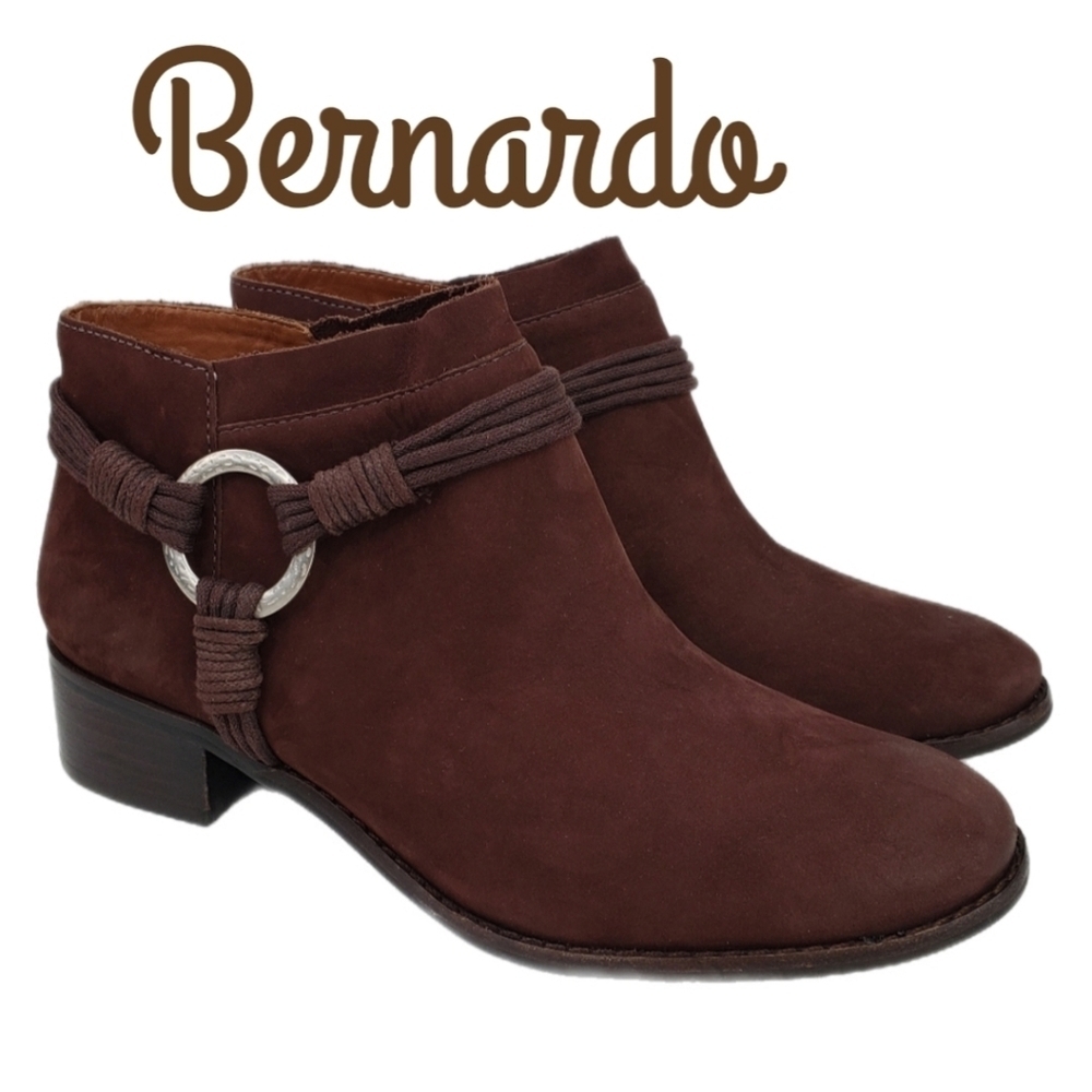 Bernardo Brown Nubuck Harness Pull On Cowgirl Western Short Booties Sz 8.5M